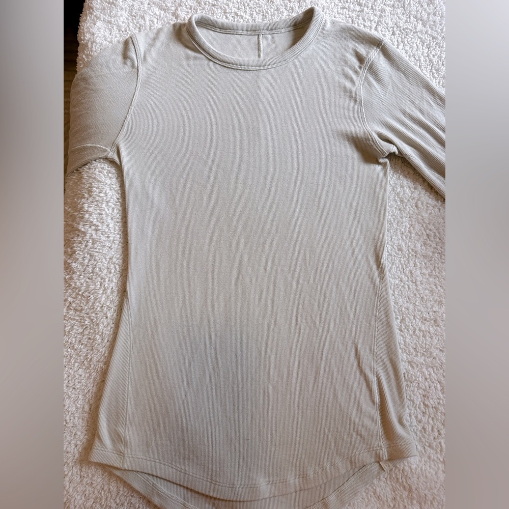 Cream Lululemon ribbed long sleeve top